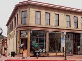 Victor Lowell Thomas Museum website