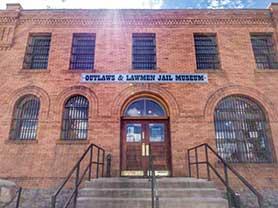 Outlaws and Lawmen Jail Museum website